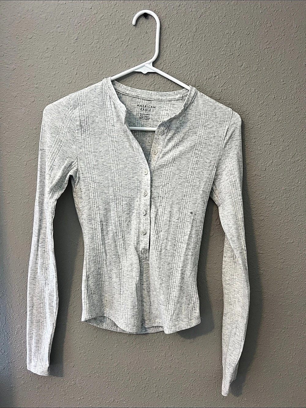 American Eagle Ribbed Long Sleeve Button-Front Henley Top Gray XS
